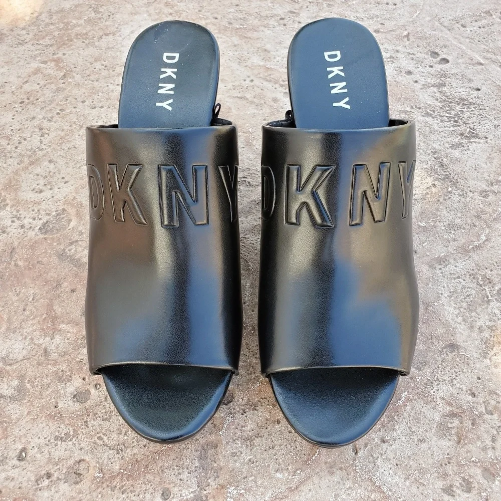 SUPER RARE 🖤 DKNY Raised Logo Black Wedge Mules 9 - Picture 3 of 9